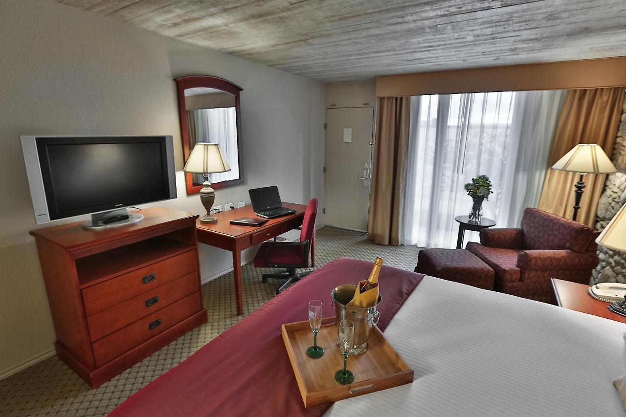 Cherokee Casino West Siloam Springs Resort Екстер'єр фото